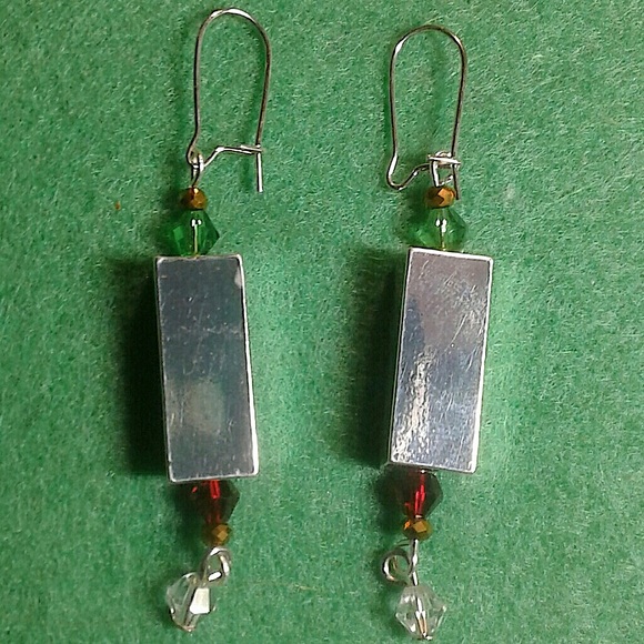 "Colors of Xmas" swarovski crystal earrings - Picture 6 of 7